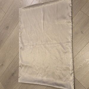 Kitsch 100% polyester satin pillow case